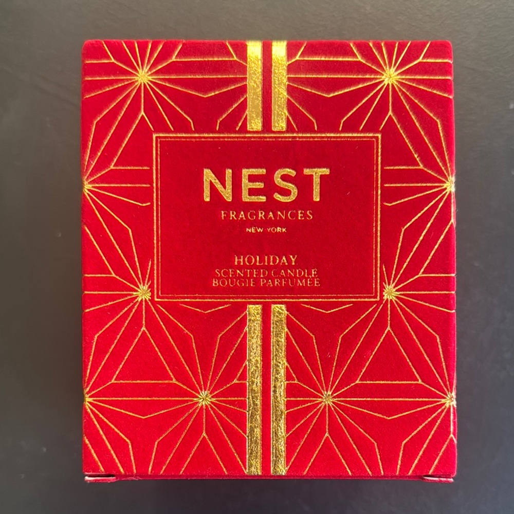 NEST Holiday Scented Candle 8.1 OZ